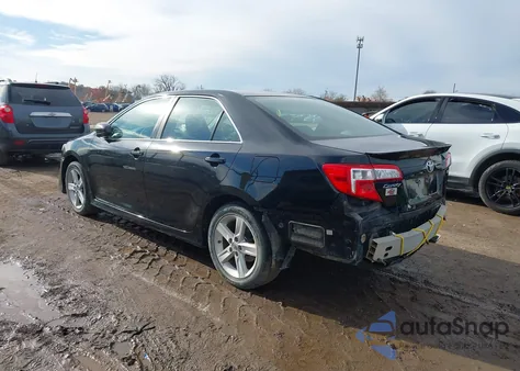 2014 Toyota Camry Se z USA, uszkodzony, nr VIN 4T1BF1FK9EU317888